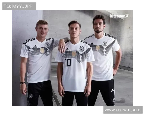 哥伦比亚世界杯主场球衣曝光蝴蝶设计向马尔克斯致敬