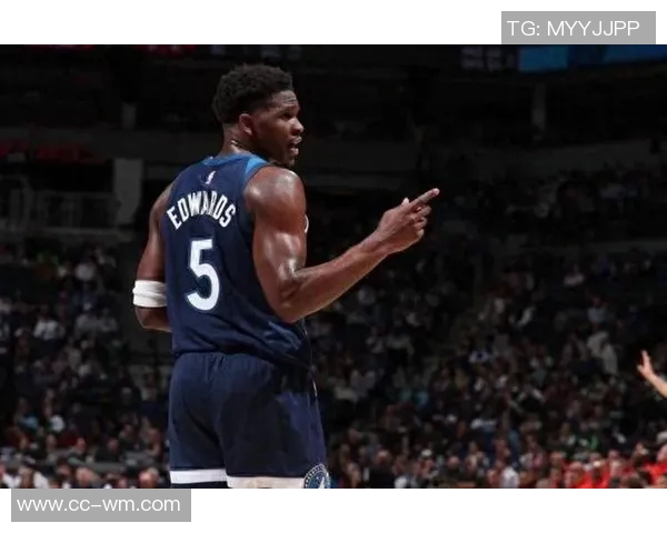 爱德华兹上半场表现平平15投6中三分仅1中收获17分1板2助 爱德华兹上半场表现平平15投6中三分仅1中收获17分1板2助